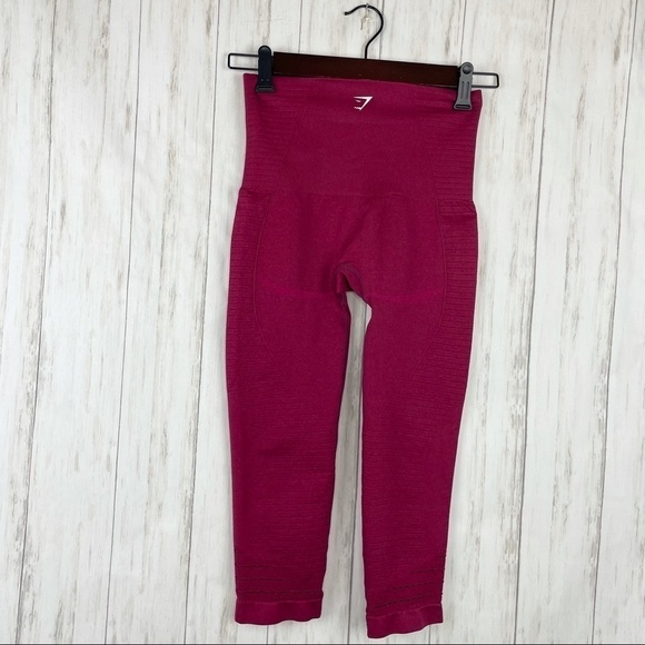 Gymshark raspberry capris xs - Picture 1 of 8